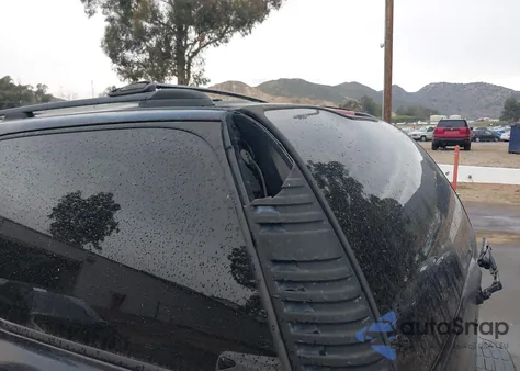 2002 Chevrolet Tahoe Ls z USA, uszkodzony, nr VIN 1GNEC13V42R120691